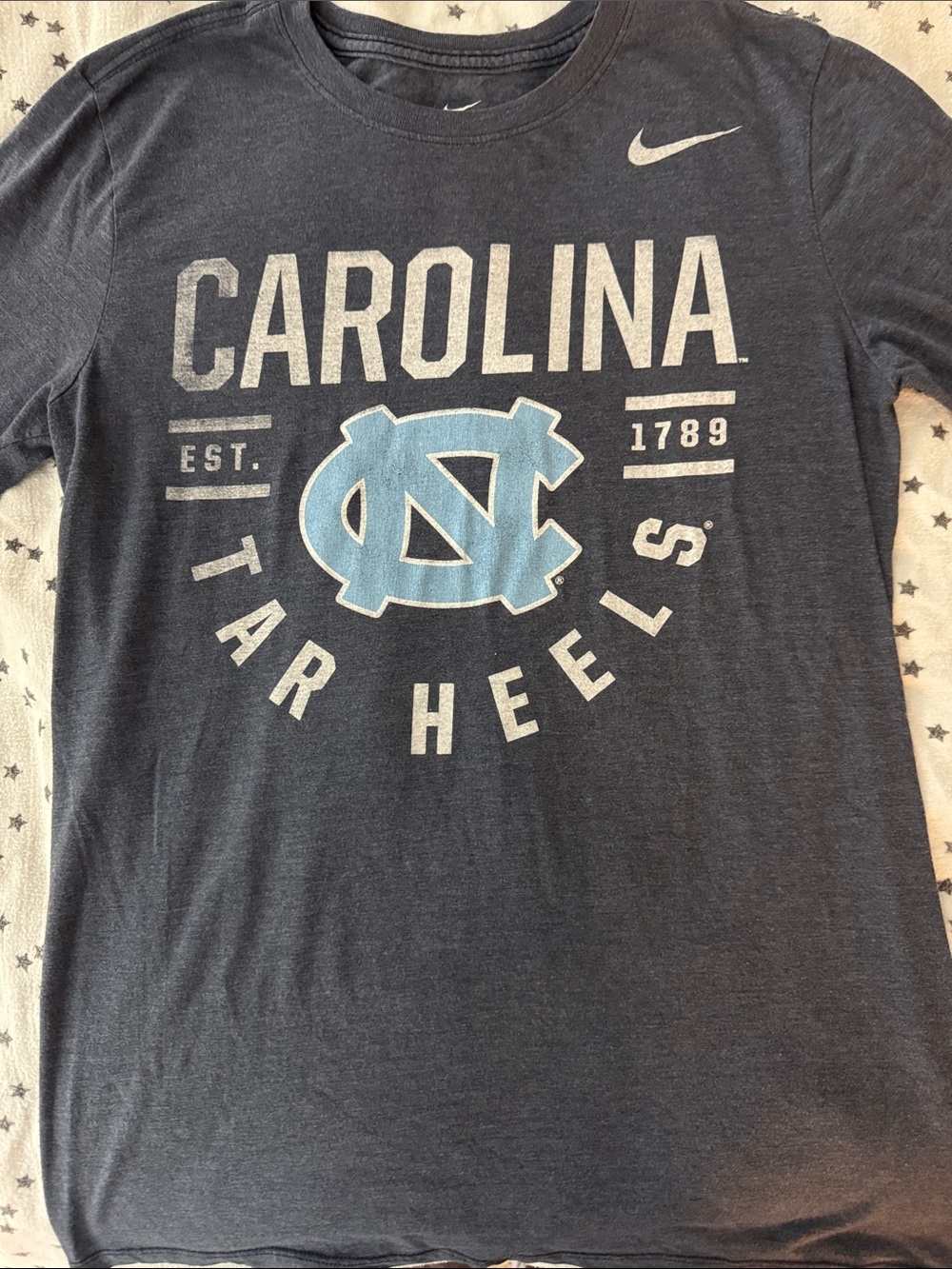 Nike Navy Blue Carolina Tar Heels Graphic Tee with Light Blue Logo Small